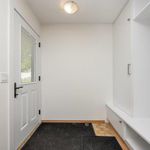 Rent 3 bedroom house of 195 m² in Calgary