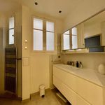 Rent 5 bedroom apartment of 145 m² in Lyon