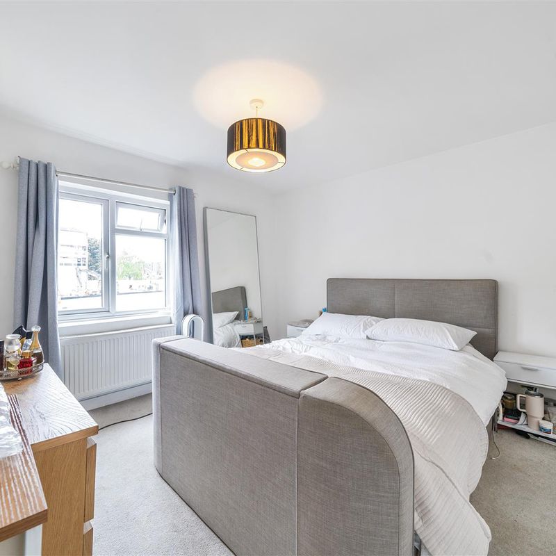 1 bedroom apartment for rent in Kingston upon Thames Norbiton