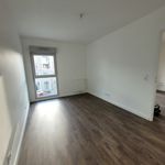 Rent 2 bedroom apartment of 3832 m² in Amiens