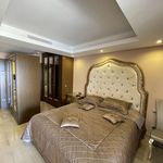 Rent 2 bedroom apartment of 134 m² in Estepona