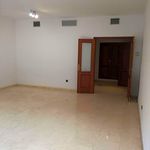 Alquilo 3 dormitorio apartamento de 145 m² en Sevilla
