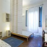 Rent a room of 70 m² in Milano