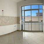 Affitto 4 camera appartamento di 105 m² in Monreale