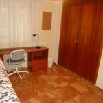 Rent a room of 100 m² in Córdoba