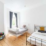 Rent 2 bedroom apartment of 98 m² in Berlin
