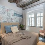 Rent 2 bedroom apartment of 90 m² in Praha
