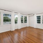 Rent 4 bedroom apartment of 252 m² in Santa Monica