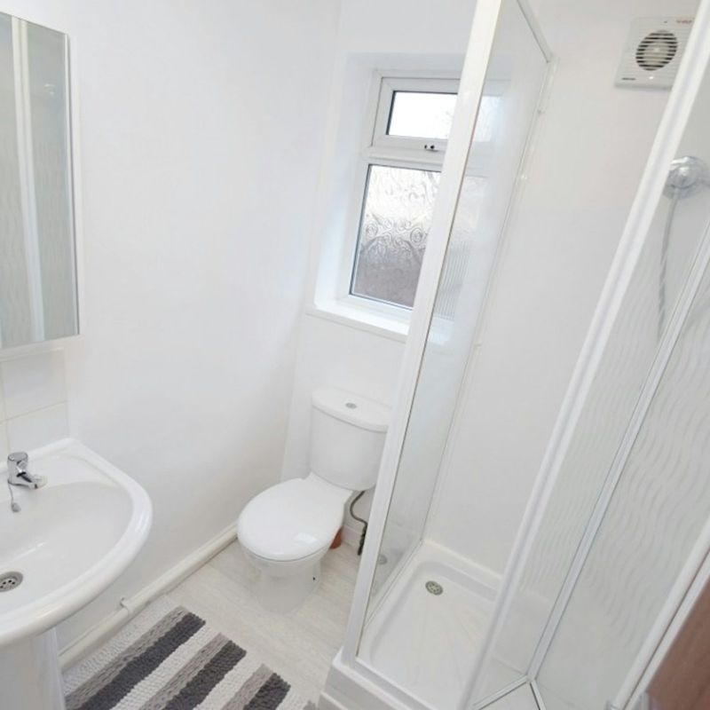 3 Bedroom Property For Rent in Stoke-On-Trent - £338 PCM Shelton