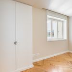 Rent 3 bedroom apartment of 119 m² in Porto