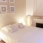 Rent 1 bedroom apartment of 52 m² in Bordeaux
