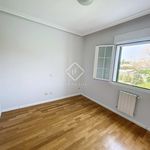 Rent 5 bedroom house of 300 m² in La Moraleja