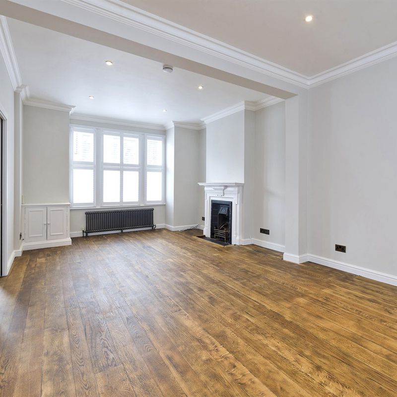 4 	bedroom house to rent in w4 Bedford Park