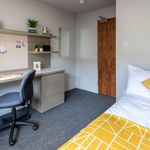 Rent 8 bedroom student apartment in Liverpool