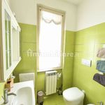 Affitto 3 camera appartamento di 60 m² in Padenghe sul Garda