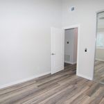 Rent 3 bedroom house of 139 m² in Costa Mesa