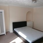 Rent 4 bedroom house in  Walpole Road - Stanmore