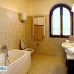 Affitto 6 camera appartamento di 180 m² in Assisi