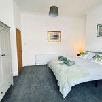 Rent 2 bedroom flat in Whitley Bay