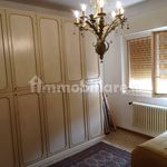 Rent 4 bedroom house of 400 m² in Nembro