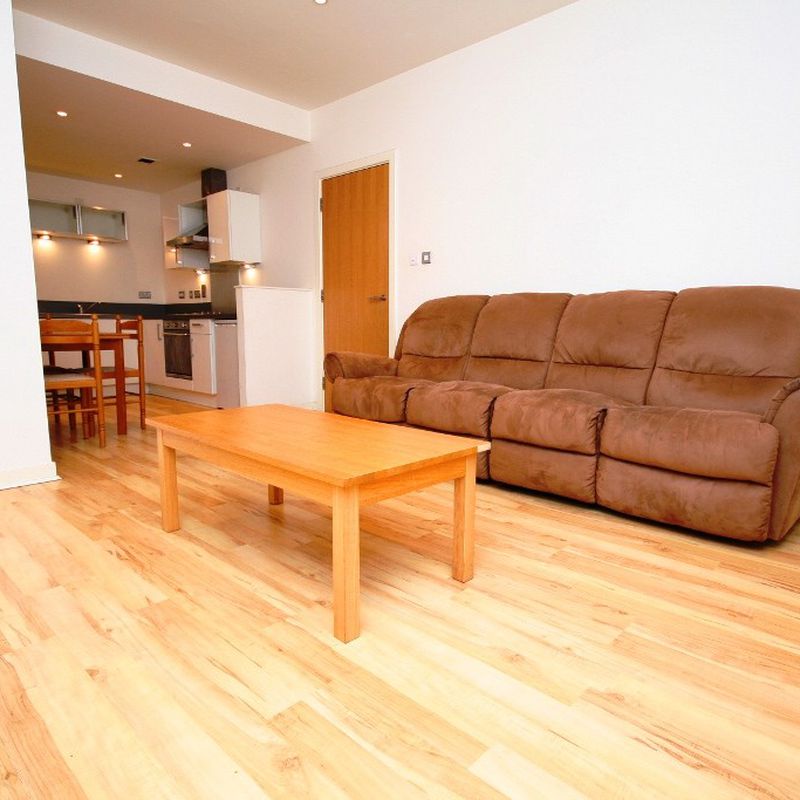 oswald street, 1 bed unfurnished executive city apartment Rowarth