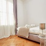 Rent 3 bedroom apartment of 150 m² in Milano