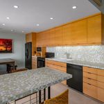 Rent 3 bedroom apartment of 137 m² in Malibu