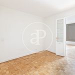 Rent 4 bedroom apartment of 211 m² in madrid