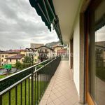 Affitto 5 camera appartamento di 220 m² in Campione d'Italia