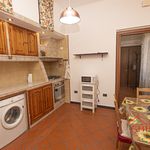Affitto 5 camera appartamento di 76 m² in Genoa