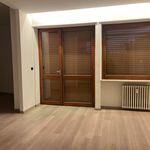 Affitto 1 camera appartamento di 118 m² in Asti