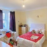 Rent 5 bedroom house in Gloucester