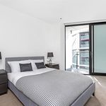 Rent 2 bedroom flat of 7373 m² in London