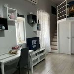 Affitto 3 camera appartamento di 46 m² in Napoli