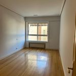 Rent 3 bedroom apartment of 94 m² in Madrid