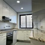 Rent 3 bedroom apartment of 94 m² in Madrid