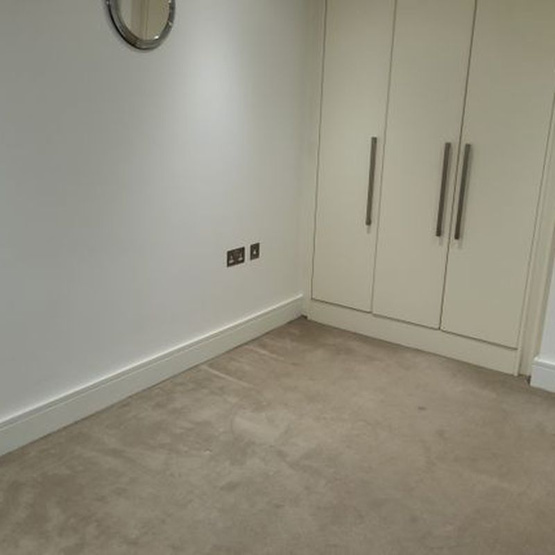 Flat to rent in Woodlands, Hayes Road, Sully, Penarth. CF64 Palmerstown