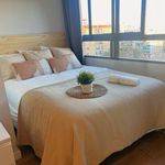Rent a room of 132 m² in València