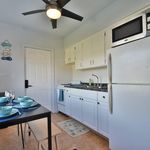 Rent 1 bedroom apartment of 600 m² in Dania Beach