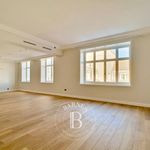 Rent 1 bedroom apartment of 137 m² in Brussels