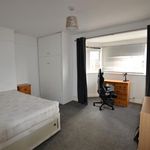 Rent 4 bedroom flat in South West England