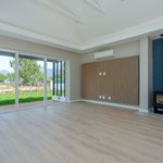 Rent 4 bedroom house of 1100 m² in Drakenstein