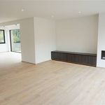Rent 4 bedroom house of 900 m² in Zaventem