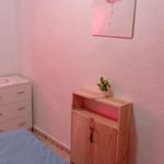 Rent a room of 90 m² in Jaén