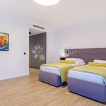Najam 6 spavaće sobe kuća od 370 m² u Gustirna
