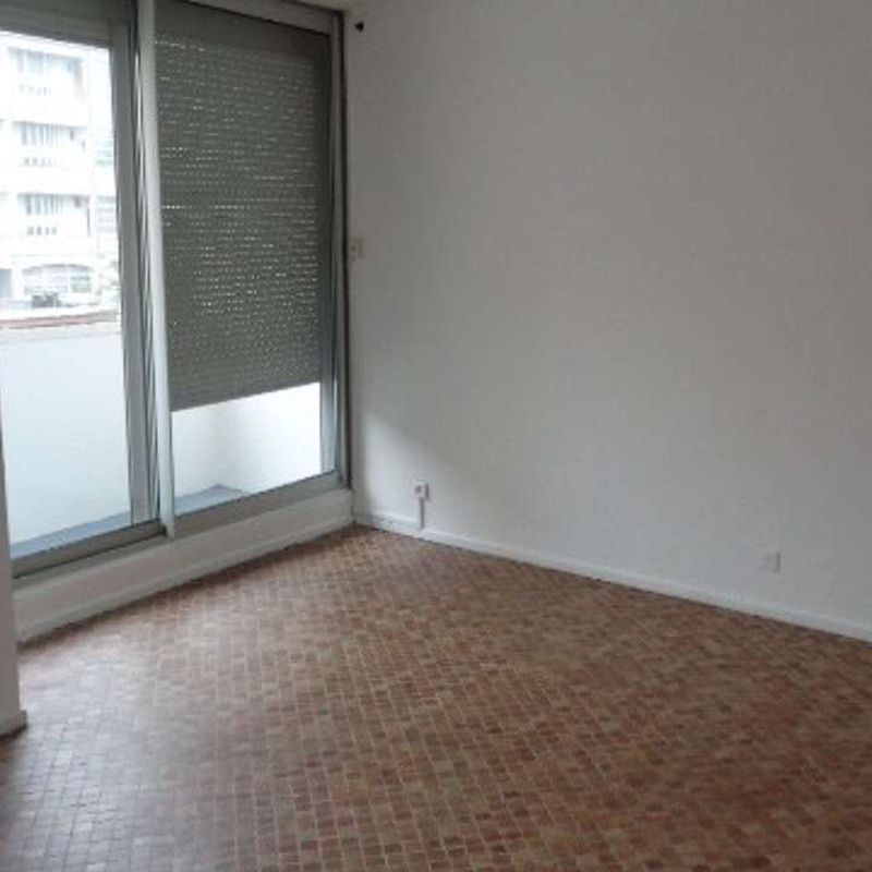 Location appartement 2 pièces 44 m² Douai (59500)