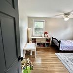 Rent 4 bedroom apartment of 197 m² in Burlington