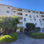 Rent 2 bedroom apartment of 34 m² in Arrondissement of Toulon