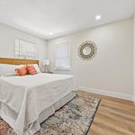 Rent 4 bedroom apartment of 1244 m² in Delray Beach