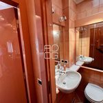Affitto 1 camera appartamento di 125 m² in Desenzano del Garda